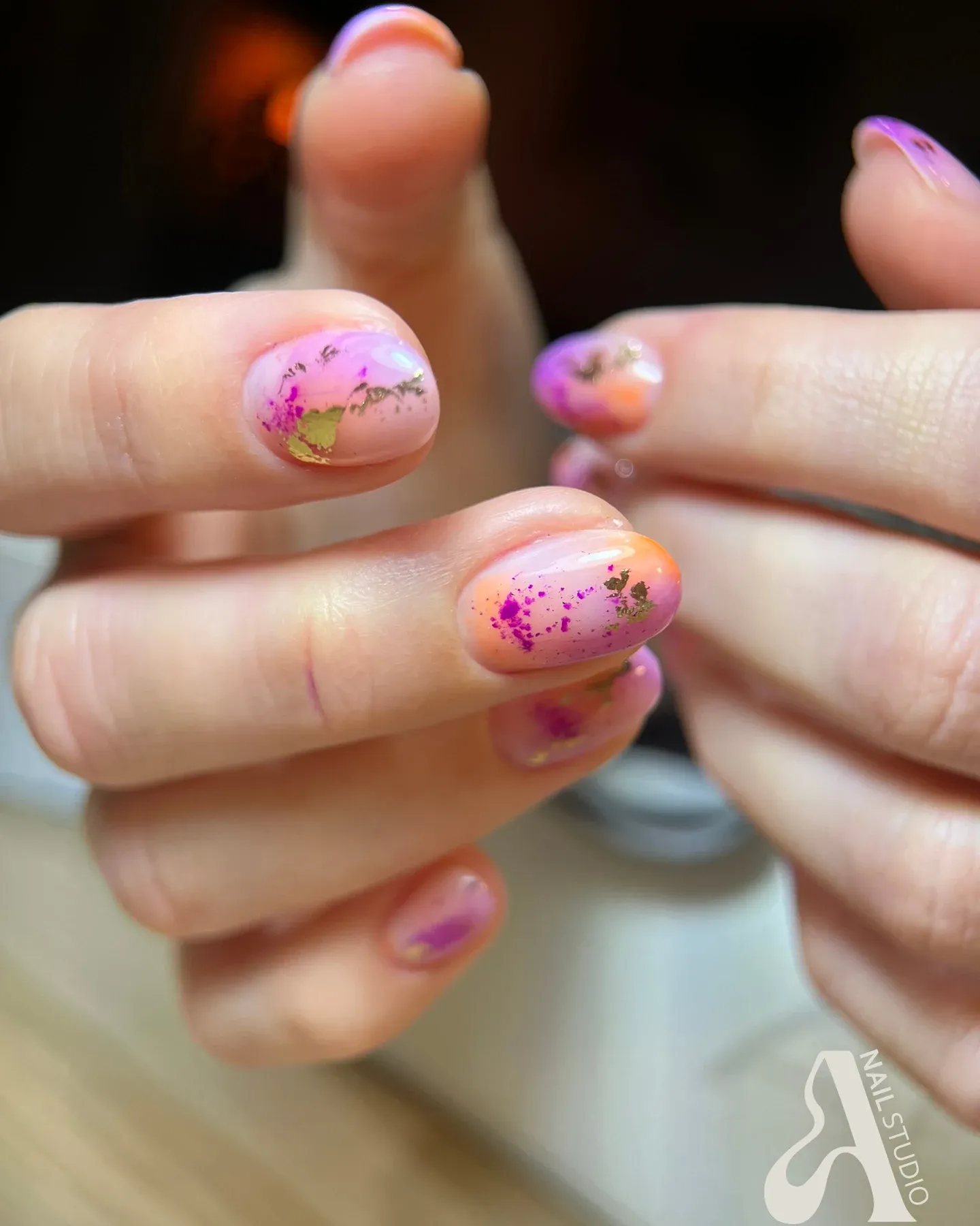 Glossy nude square nails